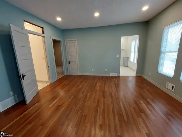 107 W Oak ST, Red Oak, IA 51566