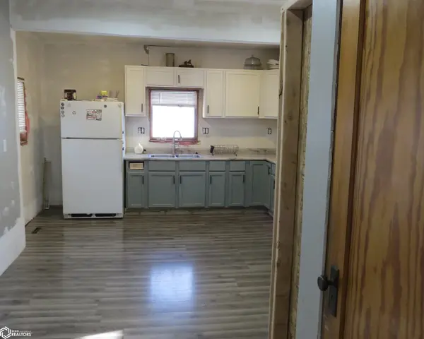 611 Broadway ST, Brooklyn, IA 52211