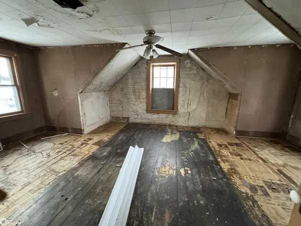 1605 Thul ST, Burlington, IA 52601