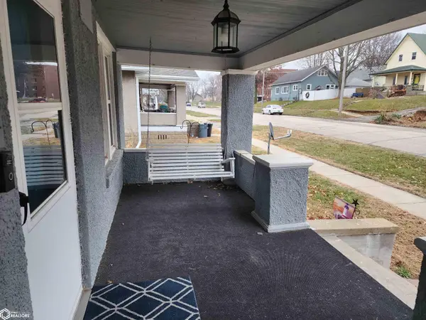 402 E 5th ST, Atlantic, IA 50022