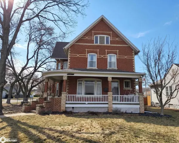 1735 Avenue F, Fort Madison, IA 52627