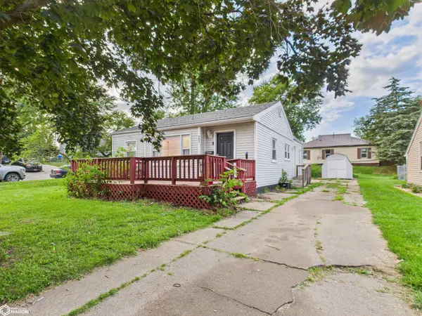 903 E Pennsylvania AVE, Ottumwa, IA 52501