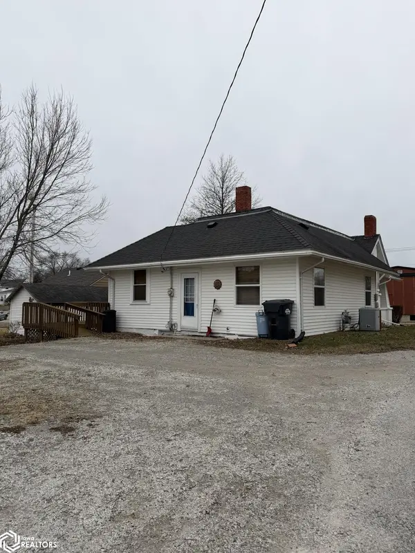 207 S 5th AVE, Villisca, IA 50864