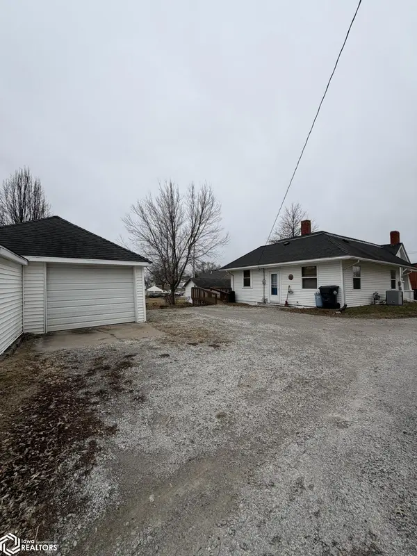 207 S 5th AVE, Villisca, IA 50864
