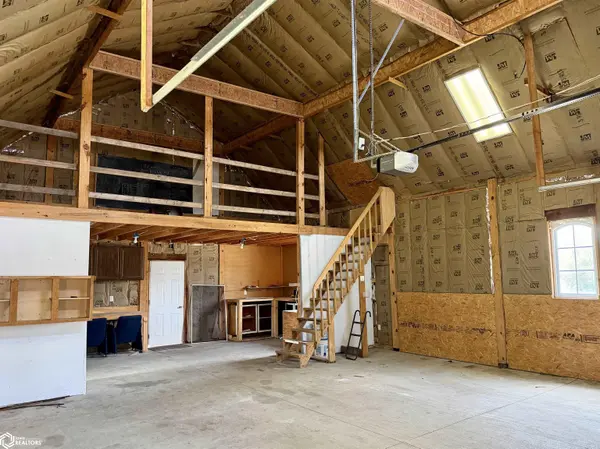 720 Northwestern AVE, Chariton, IA 50049