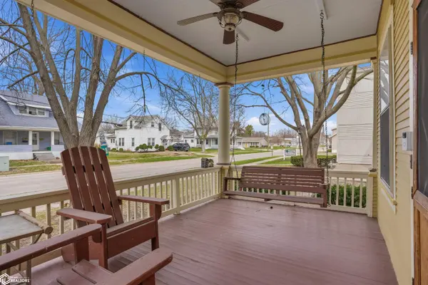 302 N Adams ST, Mount Pleasant, IA 52641