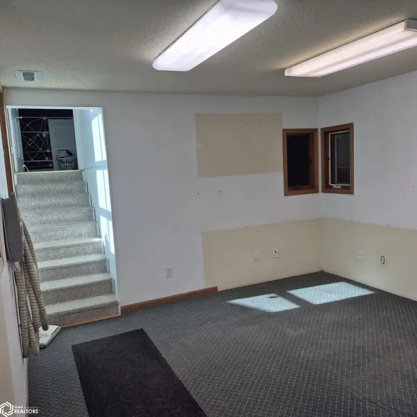 617 Church Street, Ottumwa, IA 52501-1151