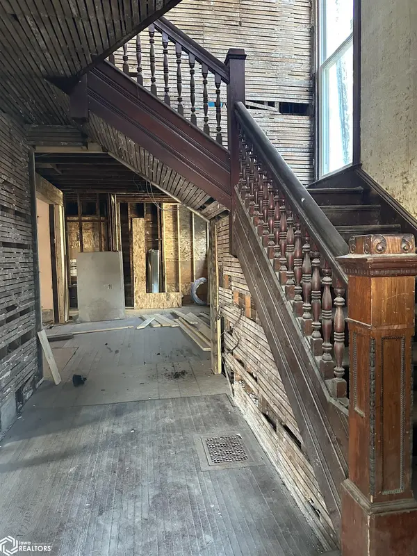 527 Summer ST, Burlington, IA 52601