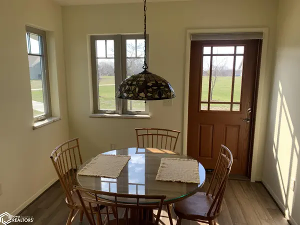 1709 NW Church ST, Leon, IA 50144