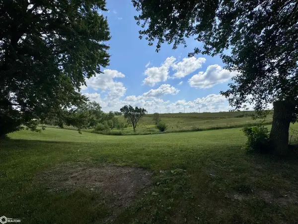 3261 F AVE, Vail, IA 51465