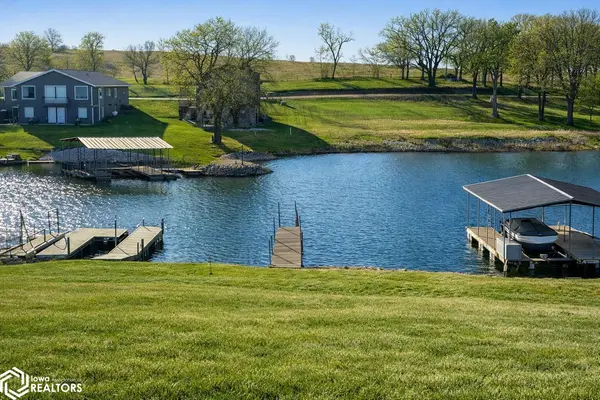 1000 Lake CIR, Ellston, IA 50074
