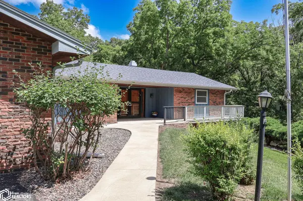 915 11th St. SW, Humboldt, IA 50548