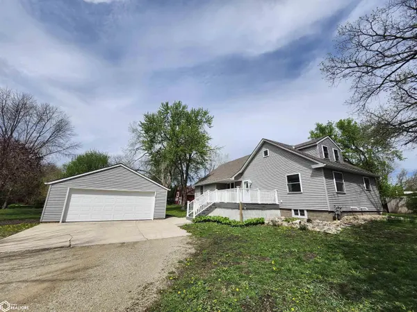 1026 Pleasant ST, Forest City, IA 50436