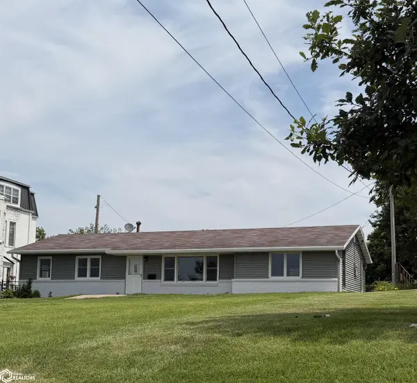 814 N Court ST, Ottumwa, IA 52501