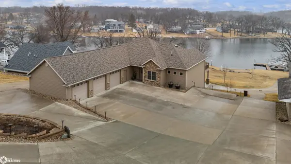 135 Crabtree RD, Montezuma, IA 50171