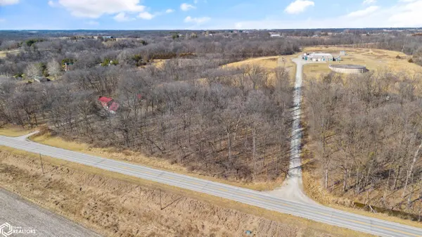 1571 Oakland Mills RD, Mount Pleasant, IA 52641