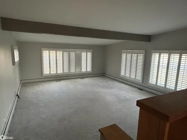 1610 Terrace Blvd, Hampton, IA 50441