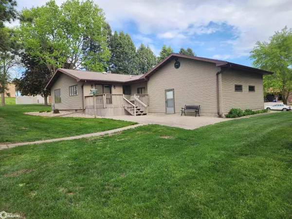 501 Zobel LN, Ida Grove, IA 51445