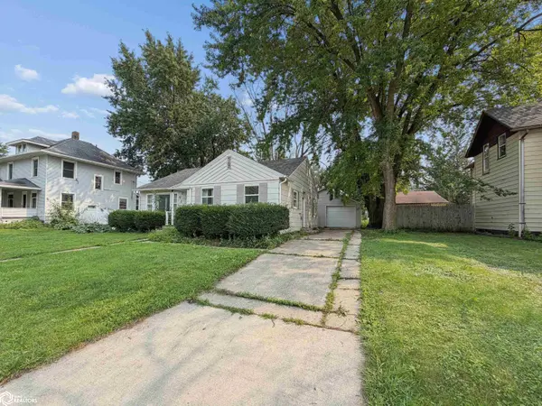 612 Central AVE, Clarion, IA 50525