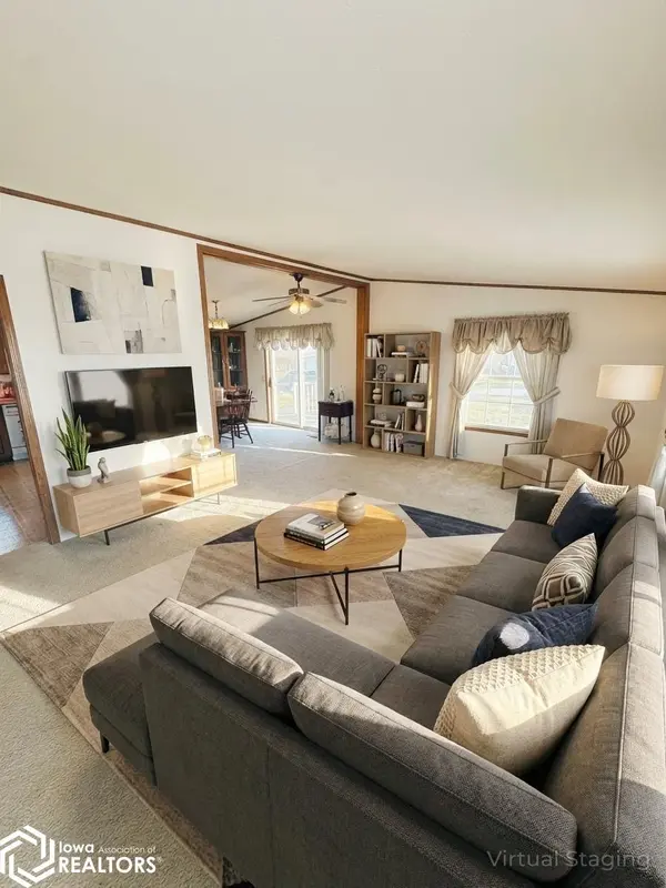 818 Quiet Harbor, Creston, IA 50801