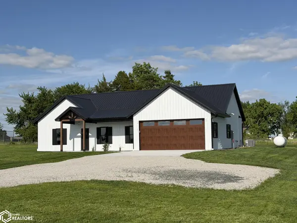 101 Coal Valley Lane, Exline, IA 52555