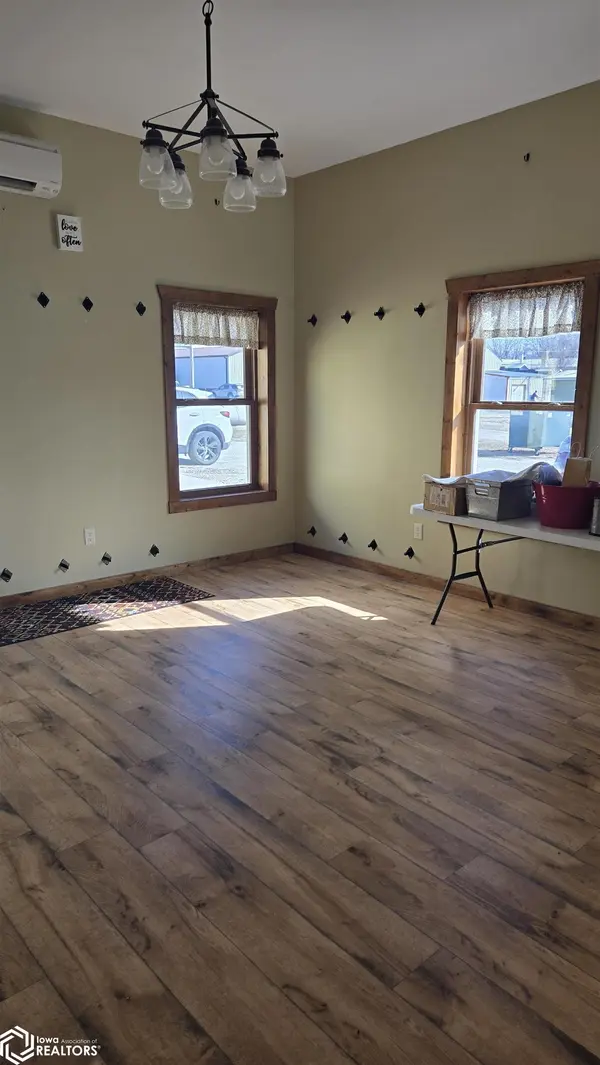 121 Spring ST, Humeston, IA 50123