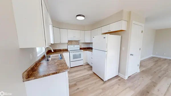1105 W Adams AVE, Fairfield, IA 52556
