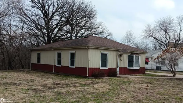 742 Pocahontas LN, Ottumwa, IA 52501