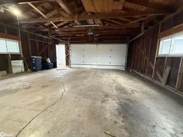 1125 McDuffie DR, Jefferson, IA 50129