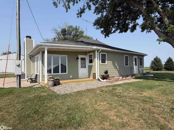 1965 Deer AVE, Corwith, IA 50430