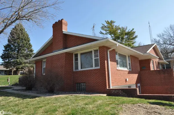 636 17th ST, Carroll, IA 51401
