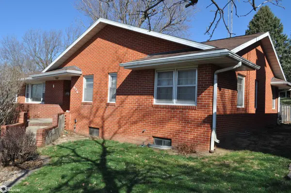 636 17th ST, Carroll, IA 51401
