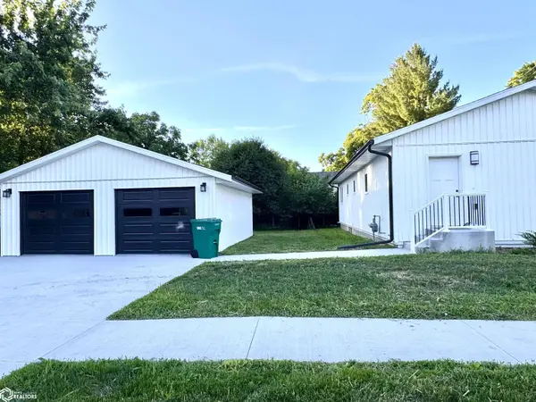 504 S 6Th ST, Fairfield, IA 52556