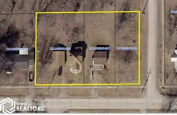 213 E Main ST, Seymour, IA 52590