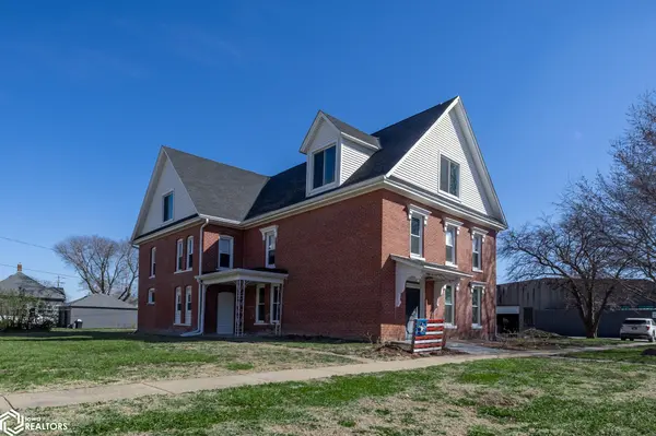 1108 Park ST, Hamburg, IA 51640