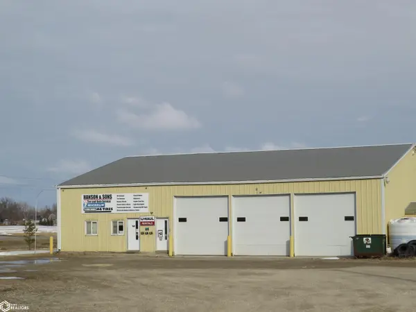 1291 Olive AVE, Hampton, IA 50441