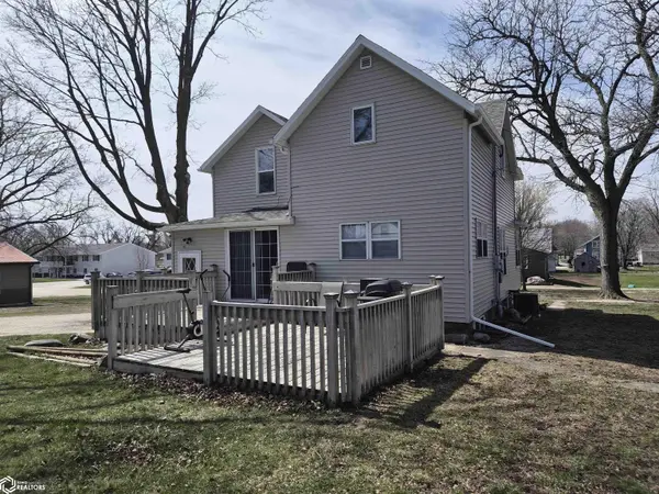 518 S Lucas AVE, Eagle Grove, IA 50533