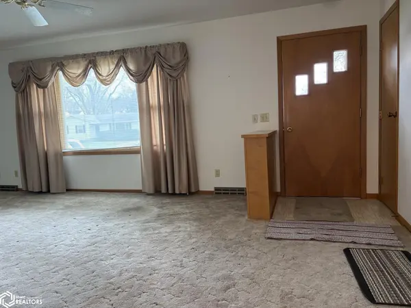 601 Hillcrest DR, Red Oak, IA 51566