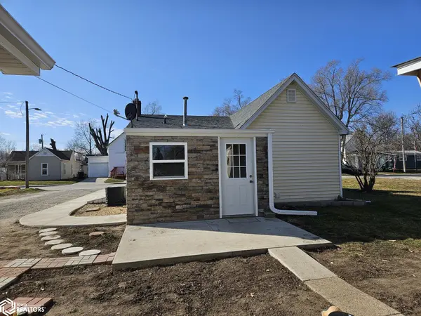 322 S Davis ST, Ottumwa, IA 52501