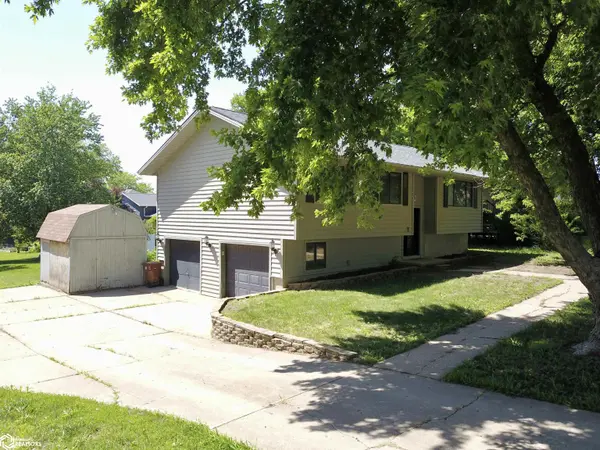 2007 Spring ST, Grinnell, IA 50112