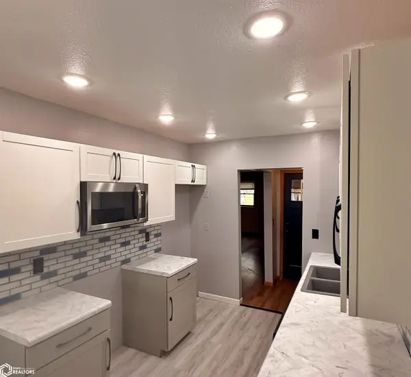 330 E 5Th ST, Glidden, IA 51443