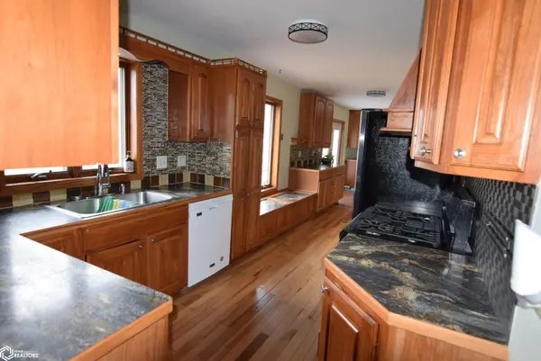 603 SE 2nd ST, Eagle Grove, IA 50533