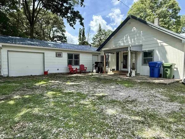 807 1/2 W South ST, Jefferson, IA 50129