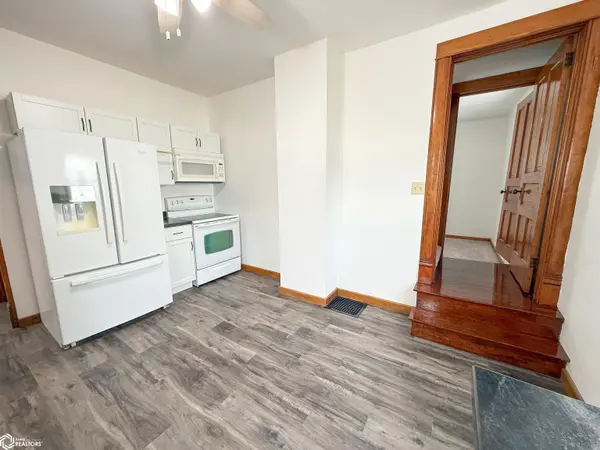321 S Van Kirk ST, Latimer, IA 50452