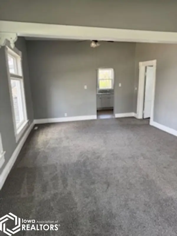 300 E Washington AVE, Shenandoah, IA 51601