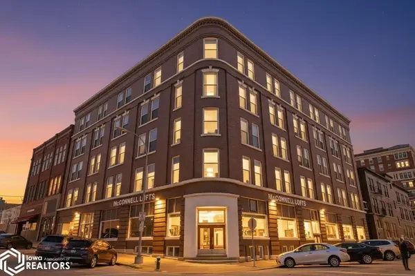 206 N 4th ST #506, Burlington, IA 52601