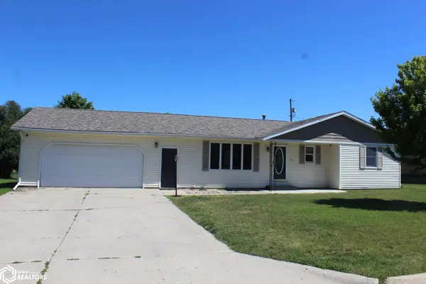 224 W 9th ST, Kanawha, IA 50447