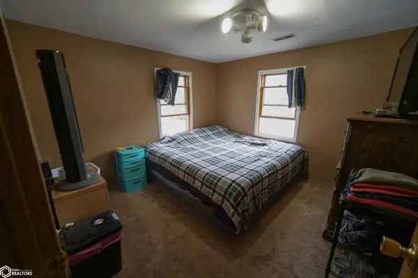 104 Lake ST, Blairsburg, IA 50034