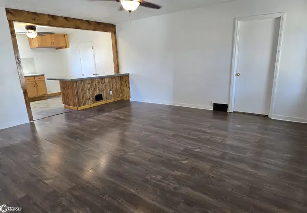 413 Glad ST, Schleswig, IA 51461