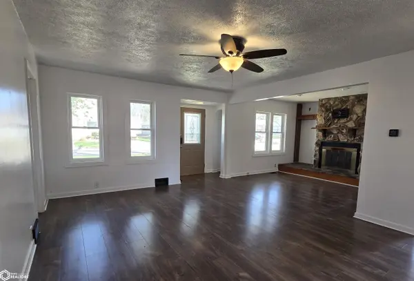 413 Glad ST, Schleswig, IA 51461